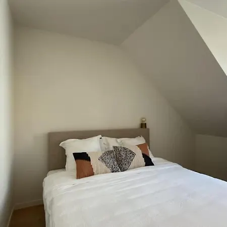 Centrum Ghent, Modern & New, Private Parking Appartement *
