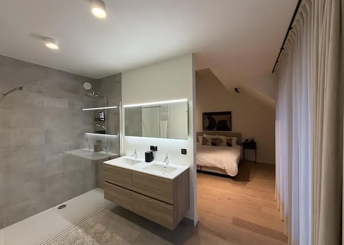 Apartment Centrum Ghent, Modern&new, Private Parking *