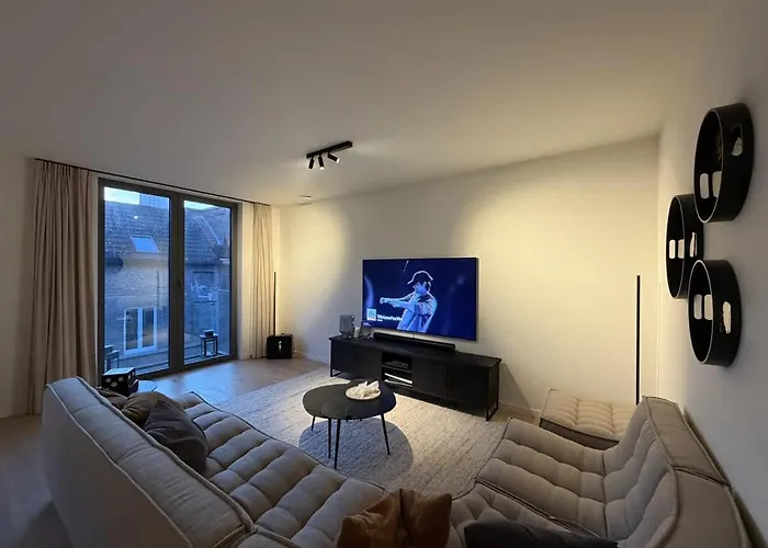 Centrum Ghent, Modern & New, Private Parking Appartement *