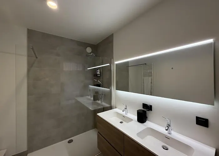 Centrum Ghent, Modern&new, Private Parking * Gent