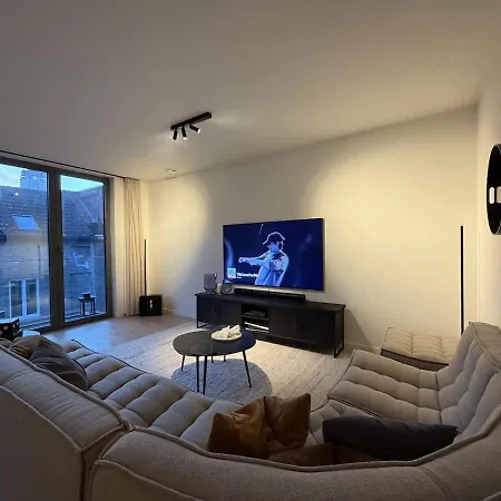 Centrum Ghent, Modern & New, Private Parking Appartement Gent